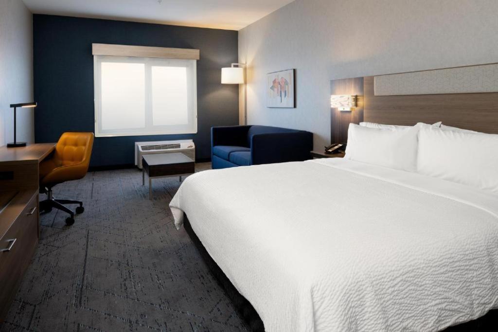 Holiday Inn Express & Suites Albany Airport Area - Latham By Ihg Exterior foto