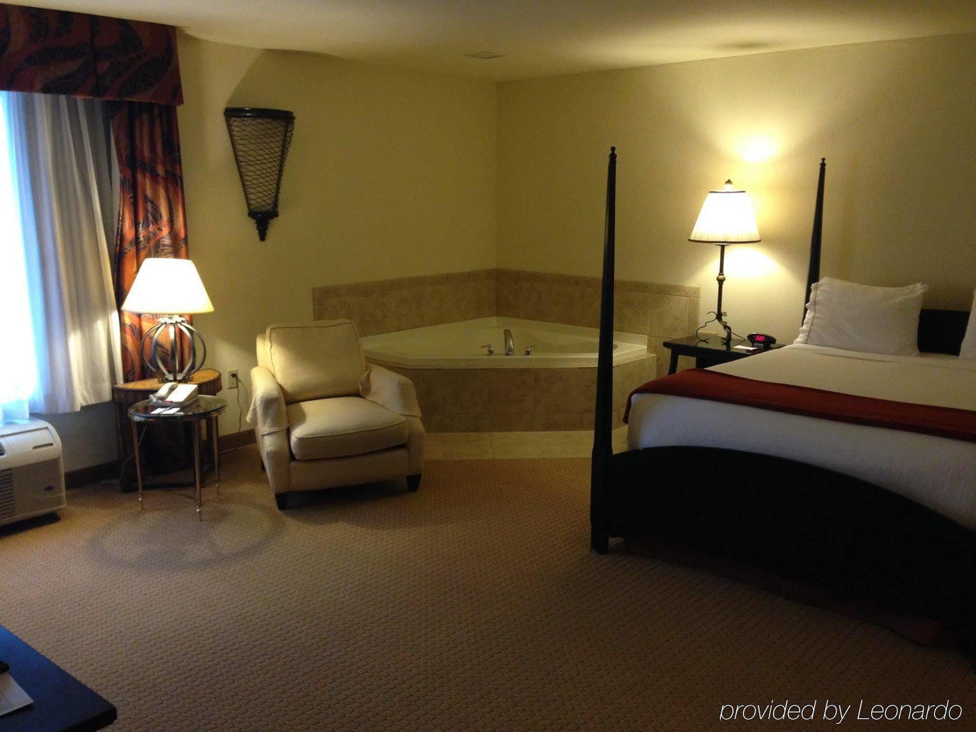 Holiday Inn Express & Suites Albany Airport Area - Latham By Ihg Exterior foto
